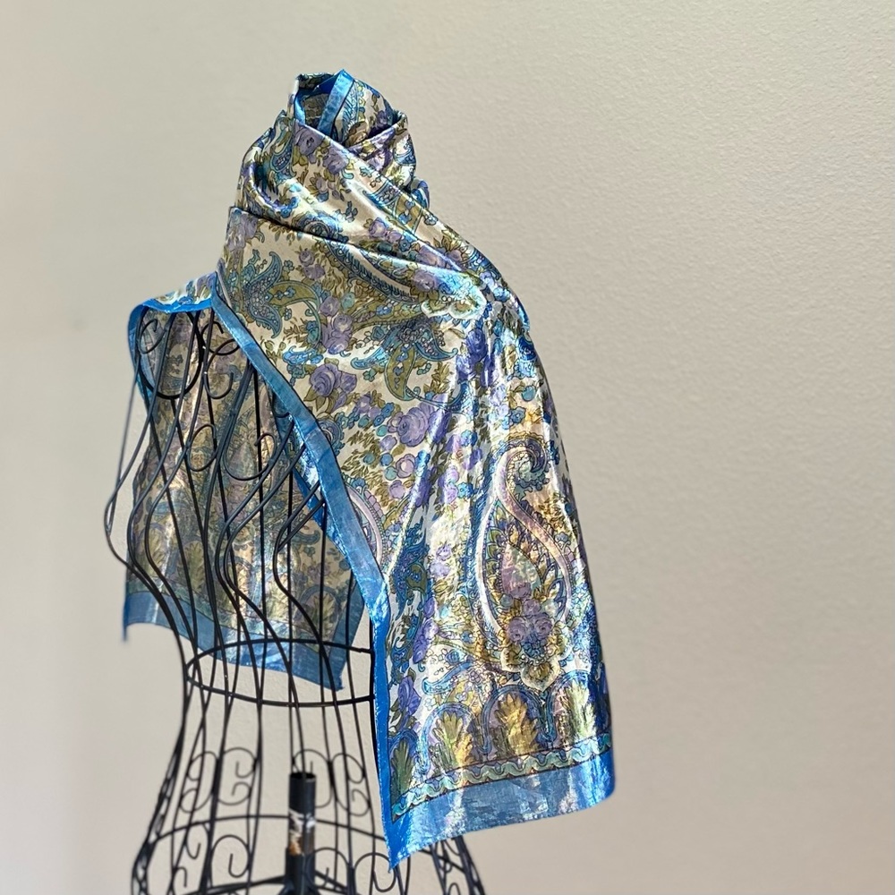 SOLD 🍾 Vntg Oscar de la Renta Metallic Gold Lame Paisley Scarf - Picture 3 of 13